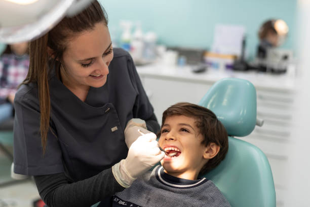 Best Emergency Wisdom Teeth Removal in Old Fig Garden, CA